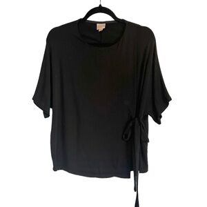 Boob Design Black Short Sleeve Top